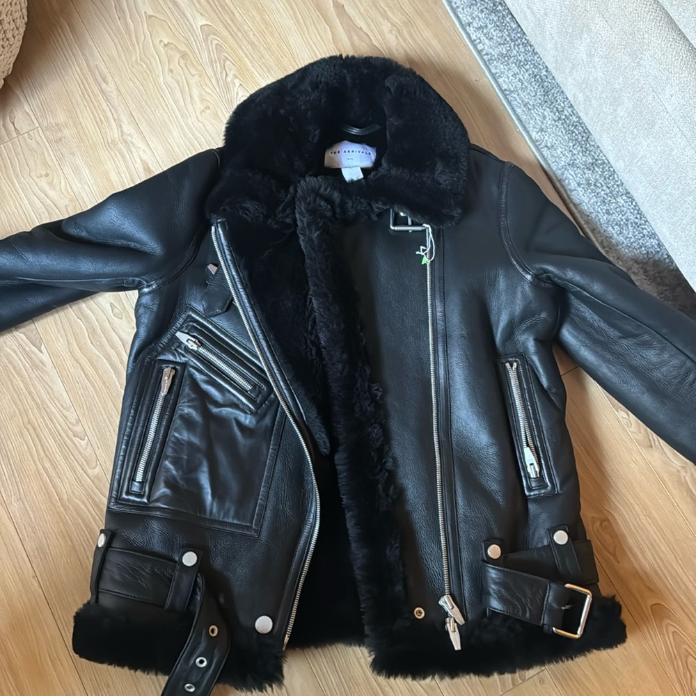 The Arrivals Moya V SHEARLING MOTO